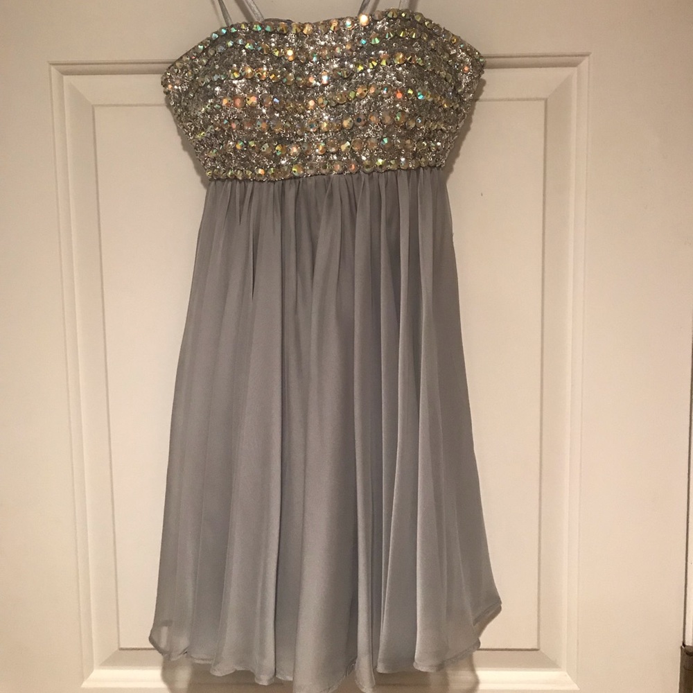 La femme dress/ women’s Size 00
